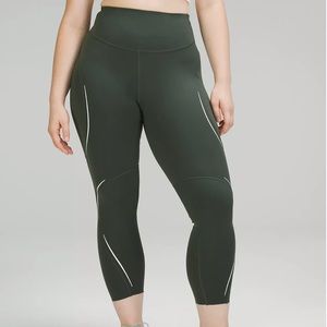 Lululemon Base Pace High-Rise Reflective Tight 25" (size 10) color Smoked Spruce